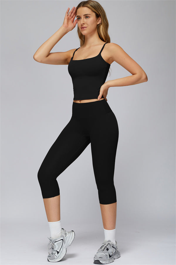 The FlexCore Capri Leggings